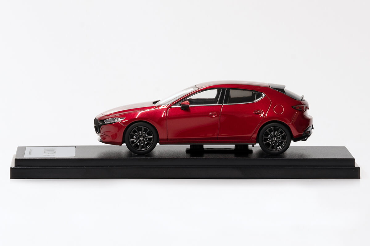 1:43 Mazda3 5HB Skyactiv-X 2019 Soul Red Crystal Metallic Diecast Models Car